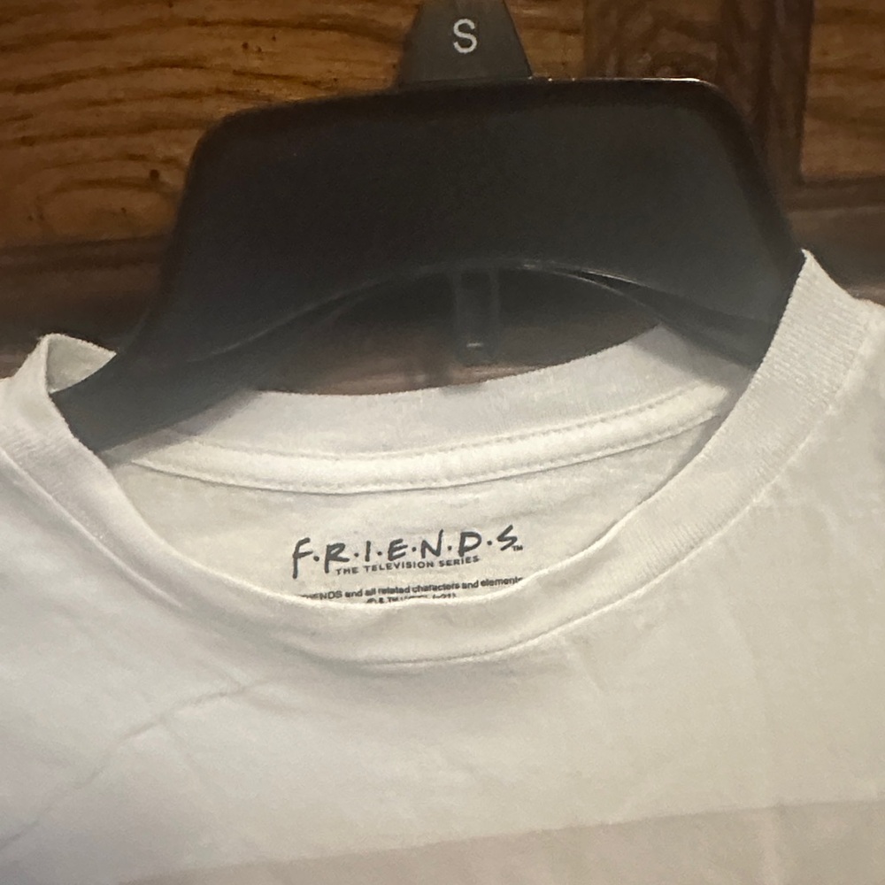 Vintage FRIENDS White Graphic Tee - Short Sleeve - Picture 3 of 9